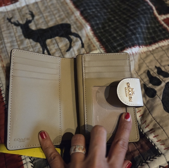 Coach Tan and Cream Wallet - Picture 5 of 6